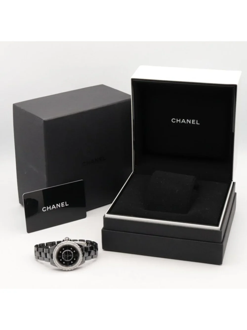 Chanel slight signs